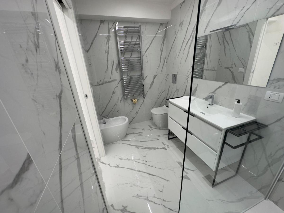 White Elegance Luxury B&B Caserta Esterno foto