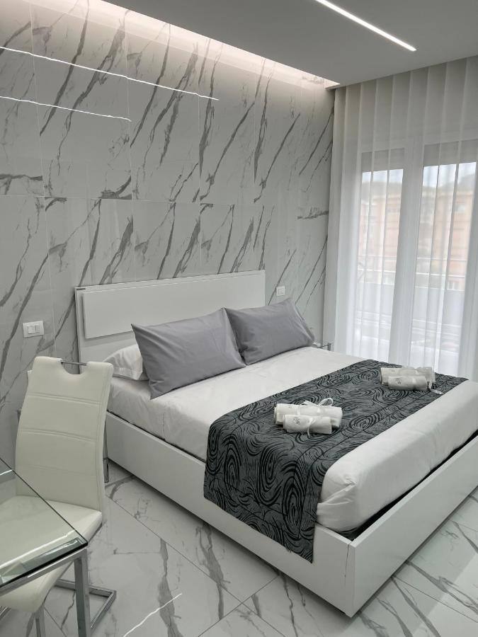 White Elegance Luxury B&B Caserta Esterno foto