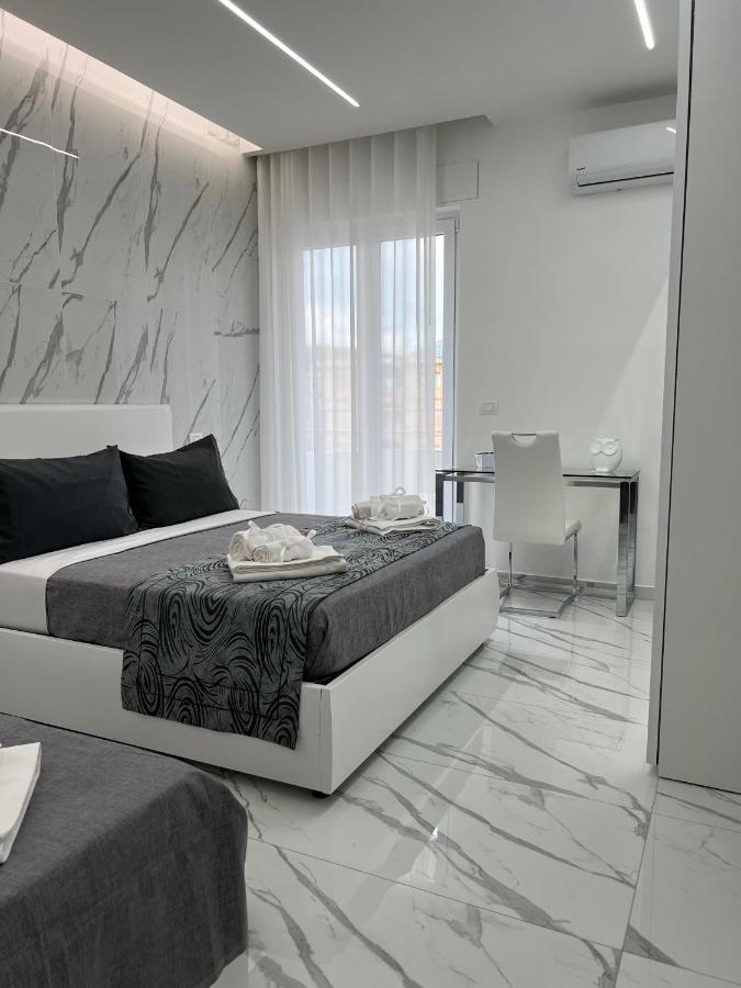 White Elegance Luxury B&B Caserta Esterno foto