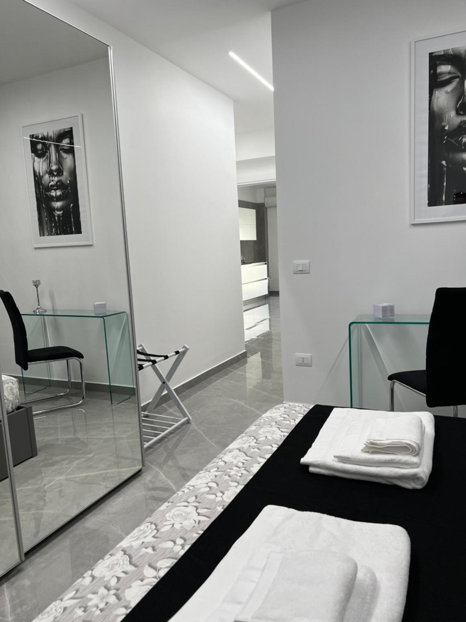 White Elegance Luxury B&B Caserta Esterno foto